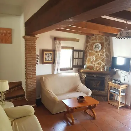 Casa Cecilio Nyaraló *