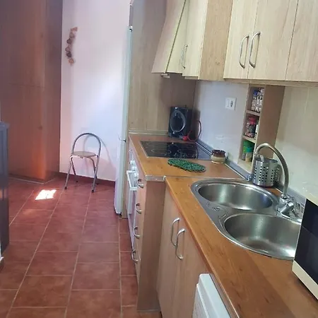 Casa Cecilio Nyaraló *